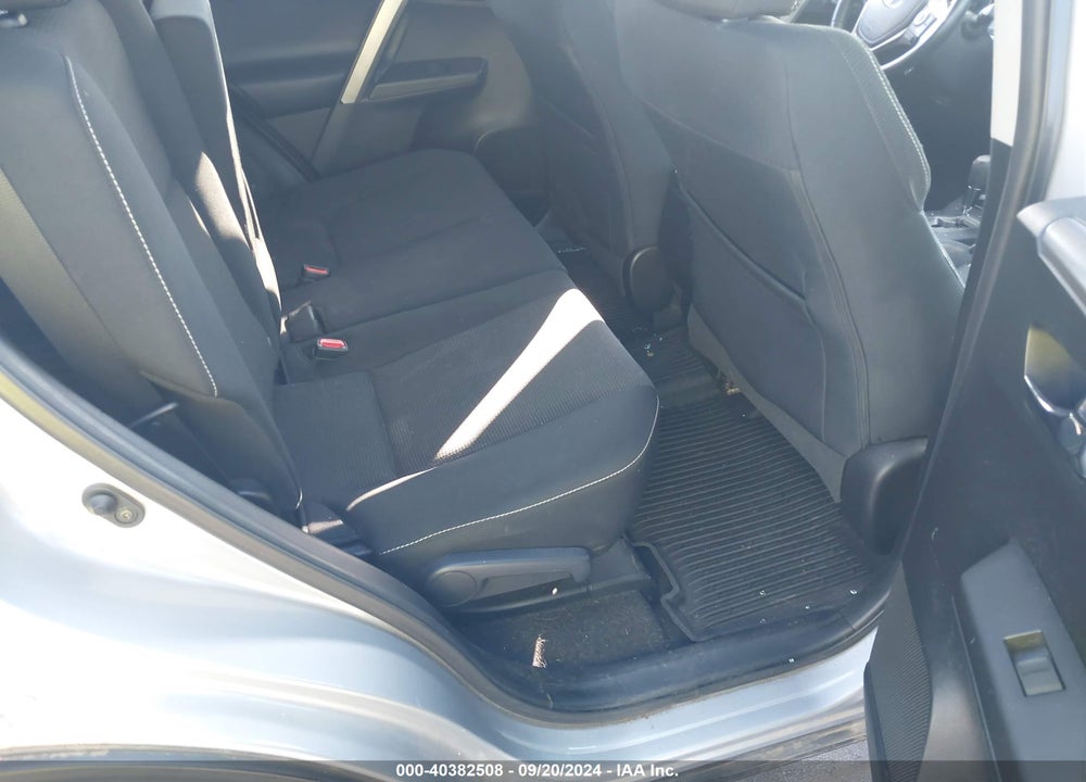 2017 TOYOTA RAV4 VIN: 2T3RFREV1HW561779