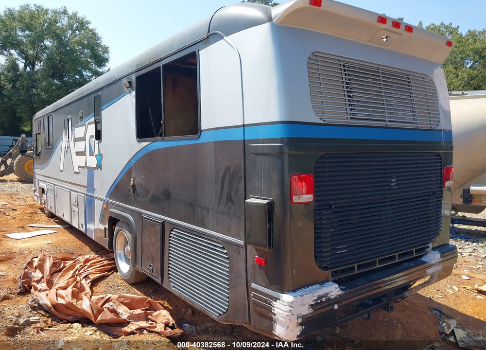 1993 CHAMPION MOTORHOME VIN: 4S7KT9S09NC006790