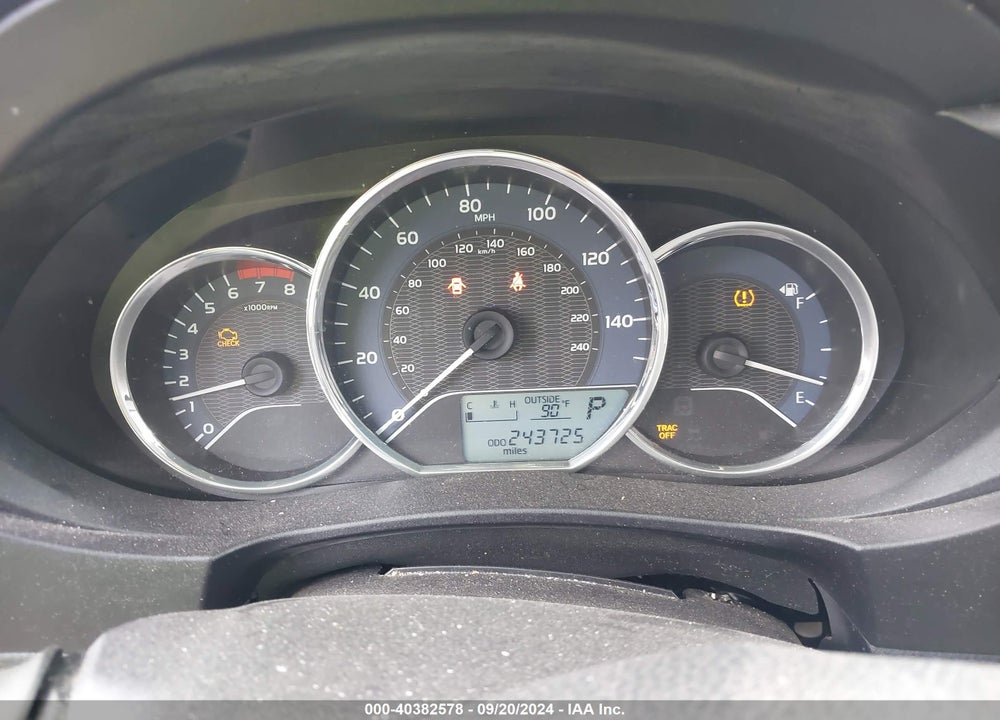 2015 TOYOTA COROLLA LE VIN: 5YFBURHE1FP333923