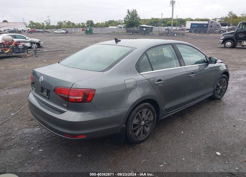 2016 VOLKSWAGEN JETTA 1.4T SE VIN: 3VWD67AJ1GM400976