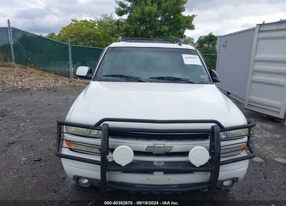 2002 CHEVROLET SUBURBAN Z71 VIN: 3GNFK16Z72G300348