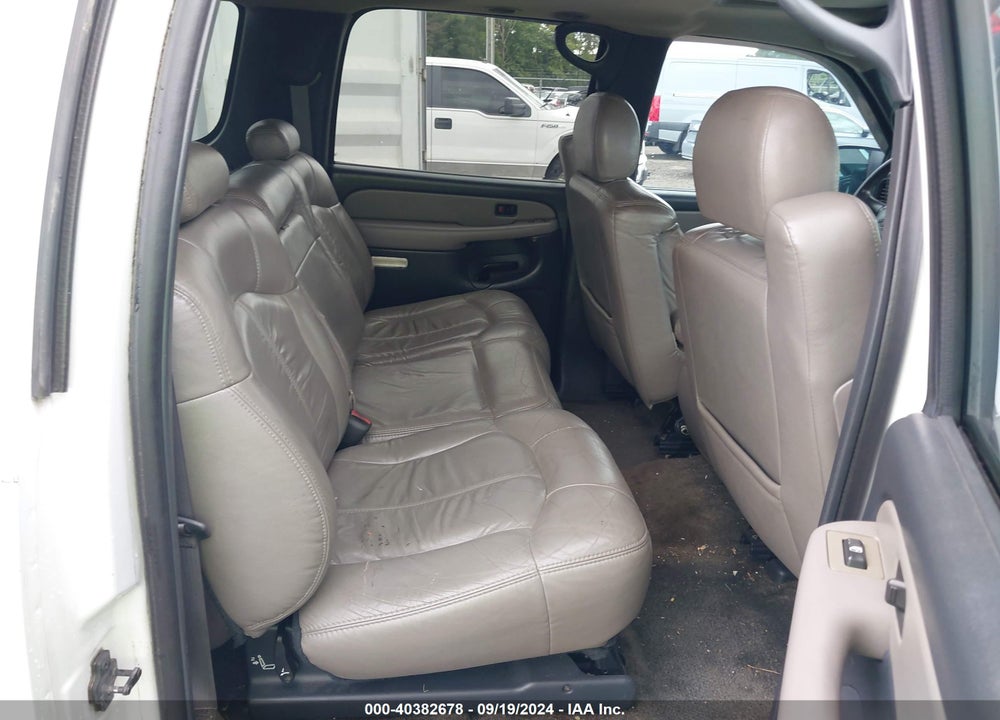 2002 CHEVROLET SUBURBAN Z71 VIN: 3GNFK16Z72G300348