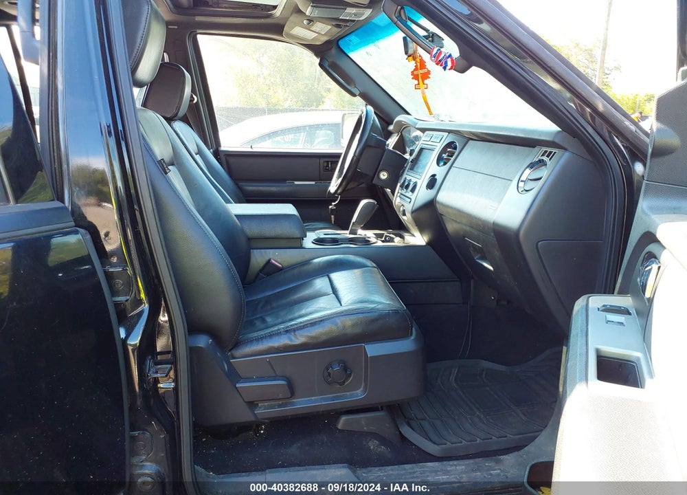 2007 FORD EXPEDITION XLT VIN: 1FMFU16537LA76808