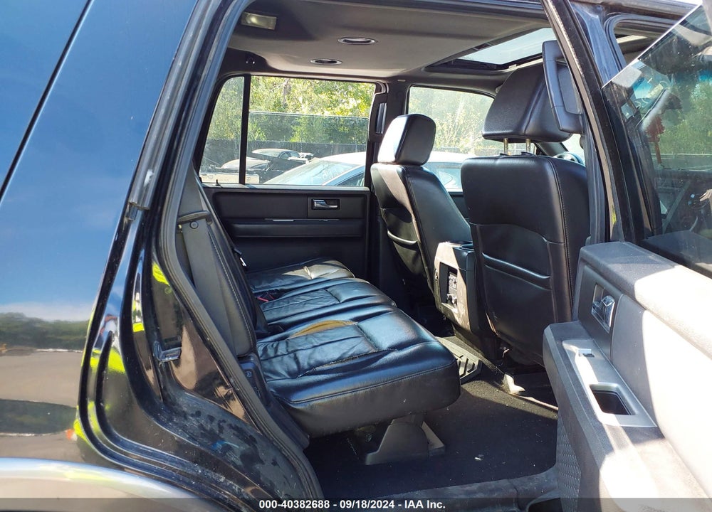 2007 FORD EXPEDITION XLT VIN: 1FMFU16537LA76808
