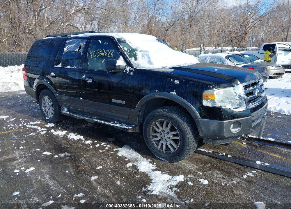 2007 FORD EXPEDITION XLT VIN: 1FMFU16537LA76808
