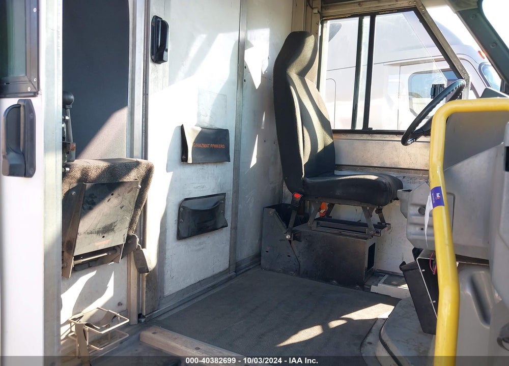 2012 ISUZU COMMERCIAL VAN VIN: JALB4T174C7W00749