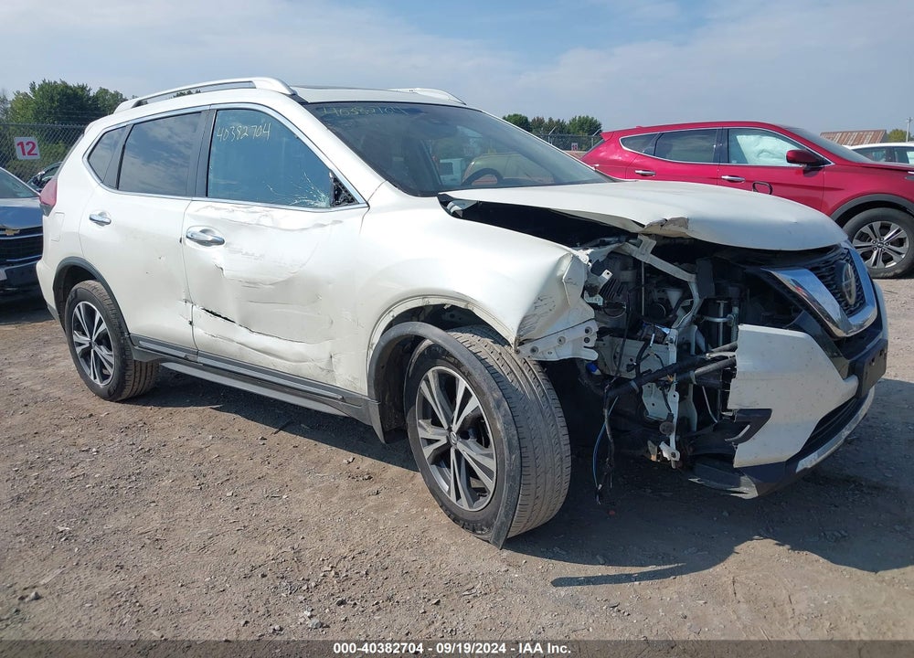2018 NISSAN ROGUE SL VIN: 5N1AT2MV4JC850240