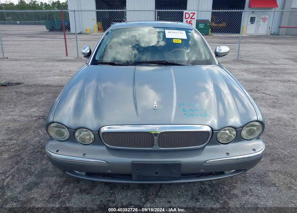 2007 JAGUAR XJ VANDEN PLAS VIN: SAJWA82B87SH18418