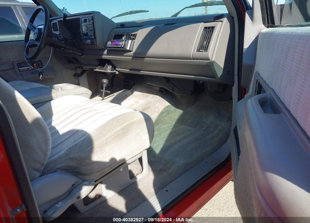 1993 CHEVROLET BLAZER K1500 VIN: 1GNEK18K9PJ330467