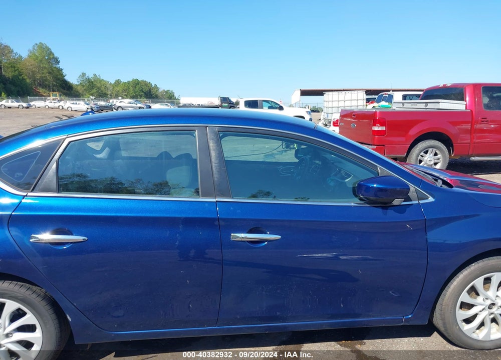 2018 NISSAN SENTRA SV VIN: 3N1AB7APXJL660217
