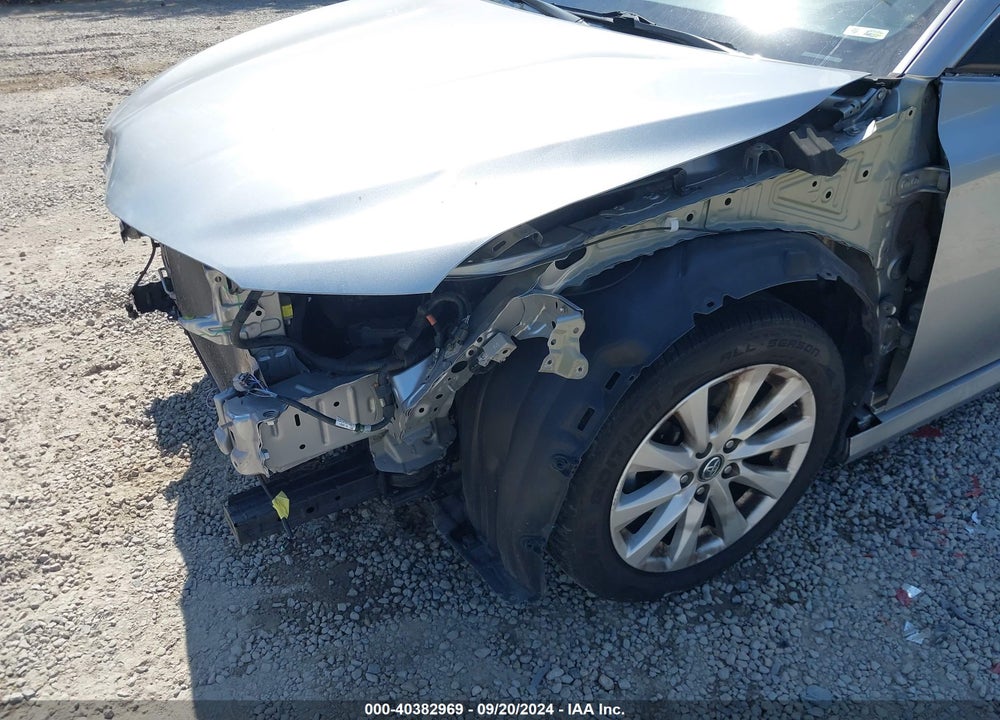 2019 TOYOTA CAMRY LE VIN: 4T1B11HK7KU762010