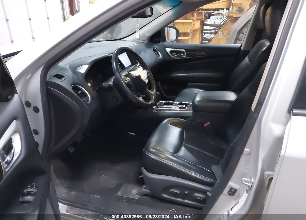 2015 NISSAN PATHFINDER PLATINUM VIN: 5N1AR2MM8FC674693