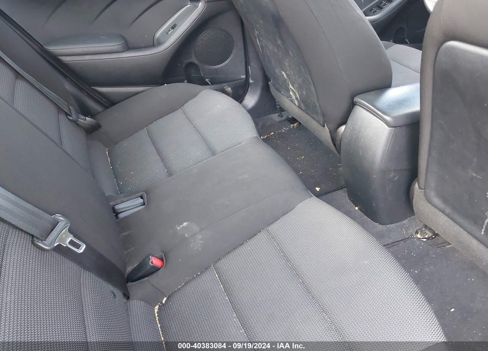 2018 KIA FORTE LX VIN: 3KPFK4A7XJE222898