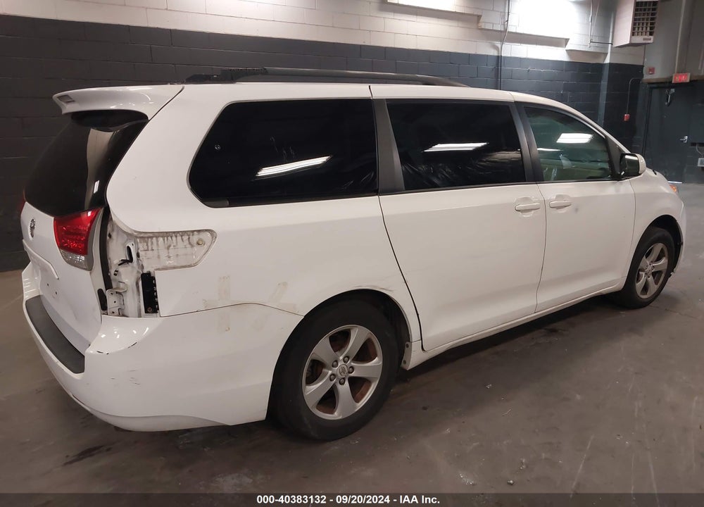 2011 TOYOTA SIENNA LE V6 VIN: 5TDKK3DC1BS130894