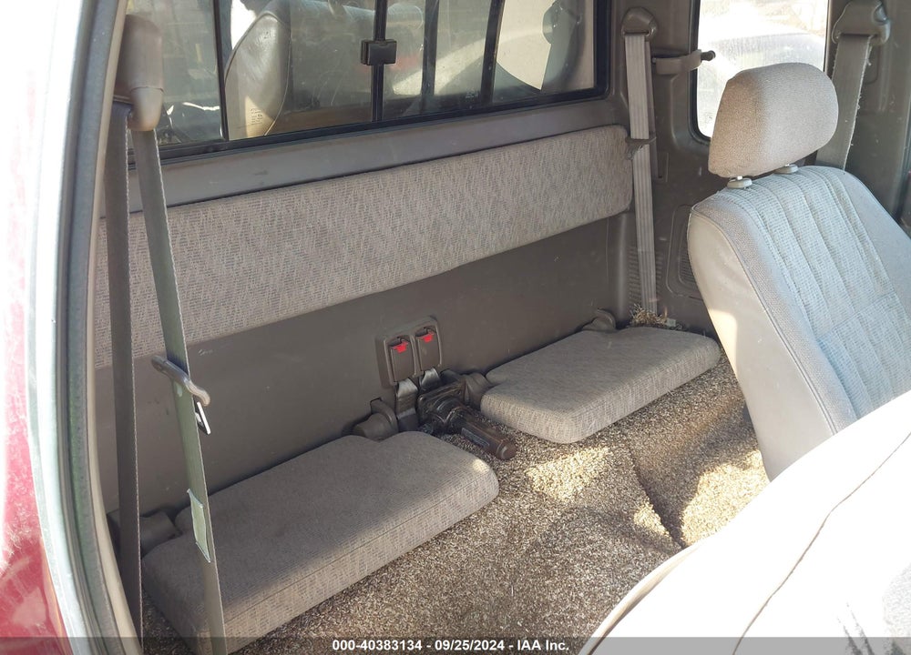 1998 TOYOTA TACOMA VIN: 4TAWM72N0WZ118680