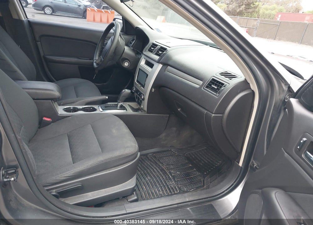 2011 FORD FUSION SE VIN: 3FAHP0HA7BR268130