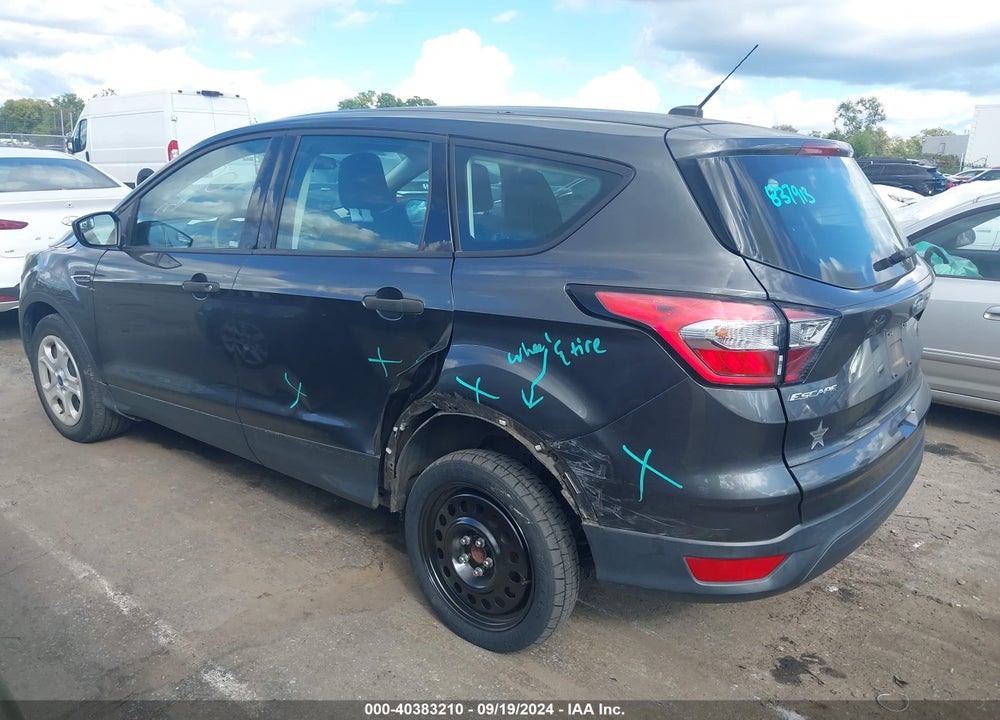 2018 FORD ESCAPE S VIN: 1FMCU0F79JUD40937