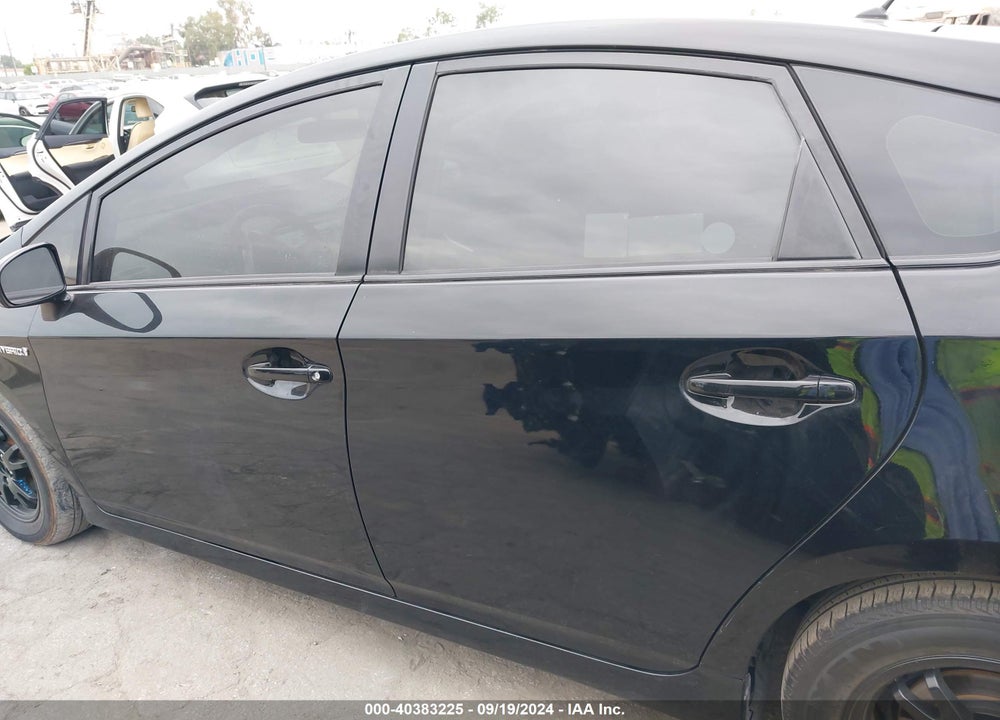 2015 TOYOTA PRIUS TWO VIN: JTDKN3DU0F1968790