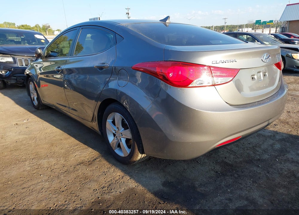 2013 HYUNDAI ELANTRA GLS VIN: 5NPDH4AE1DH272139