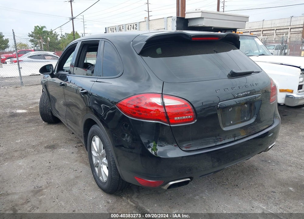2012 PORSCHE CAYENNE VIN: WP1AA2A20CLA05021