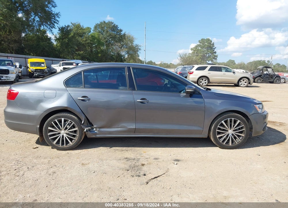 2011 VOLKSWAGEN JETTA 2.5L SE VIN: 3VWDX7AJXBM368163