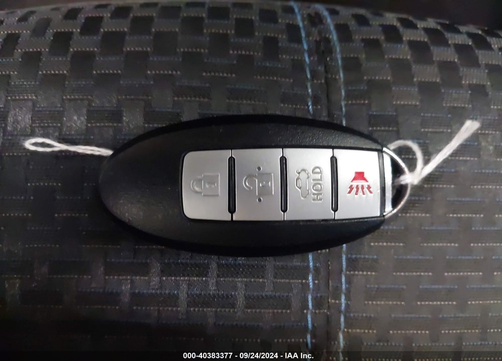 2017 NISSAN SENTRA SR VIN: 3N1AB7AP1HY279630