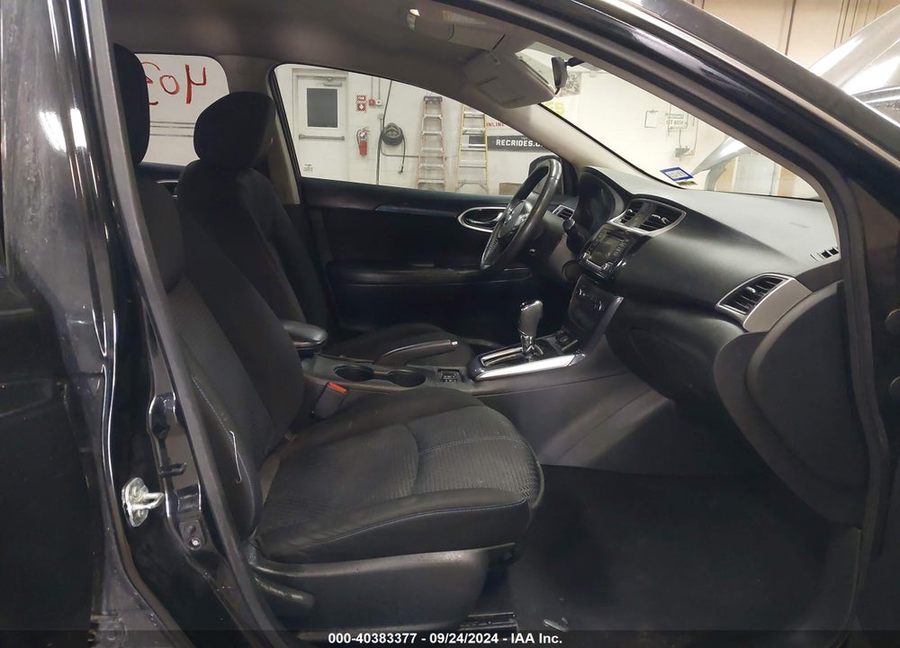2017 NISSAN SENTRA SR VIN: 3N1AB7AP1HY279630