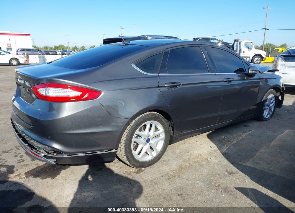 2015 FORD FUSION SE VIN: 3FA6P0H74FR195932