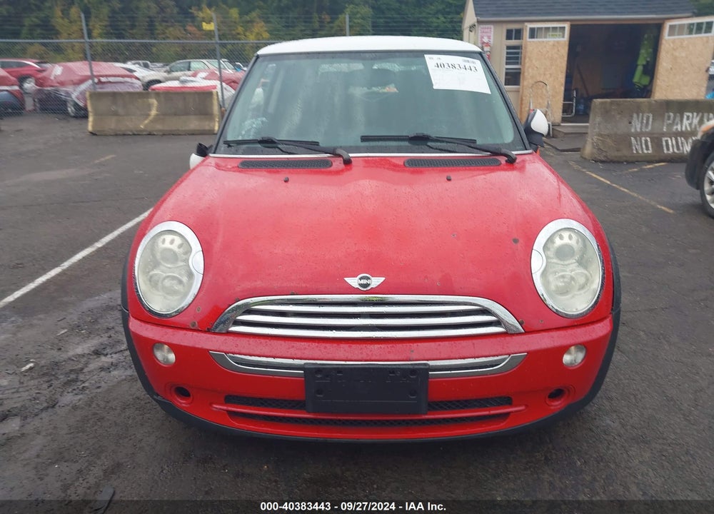 2006 MINI COOPER VIN: WMWRC33526TK17576