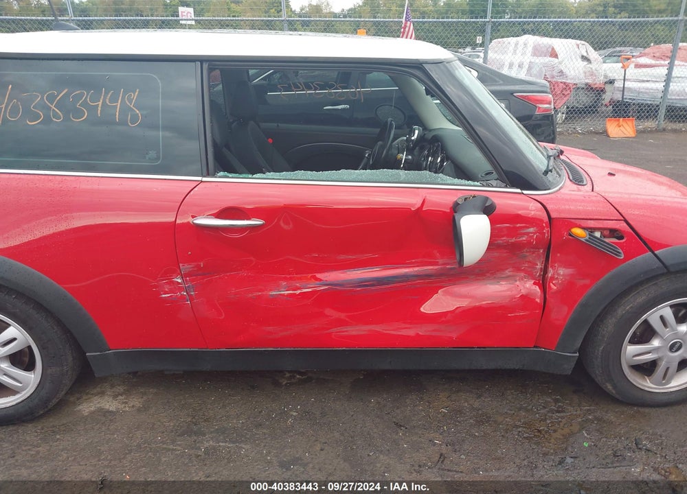 2006 MINI COOPER VIN: WMWRC33526TK17576