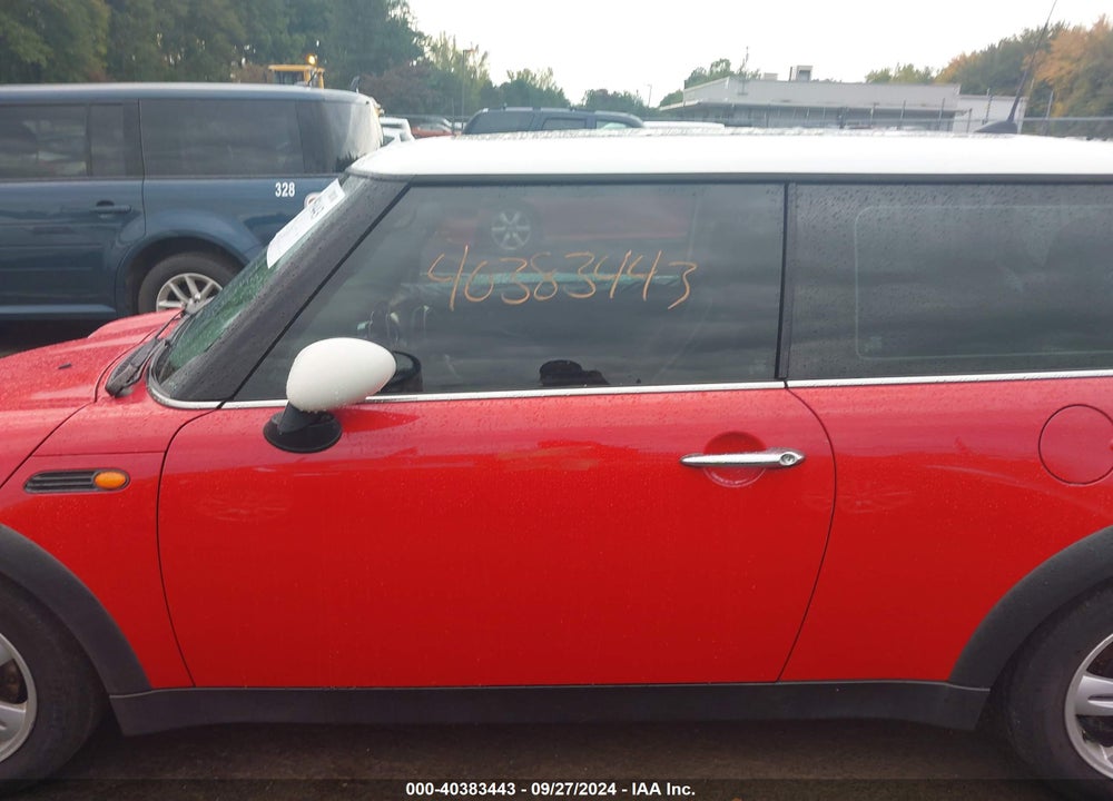 2006 MINI COOPER VIN: WMWRC33526TK17576