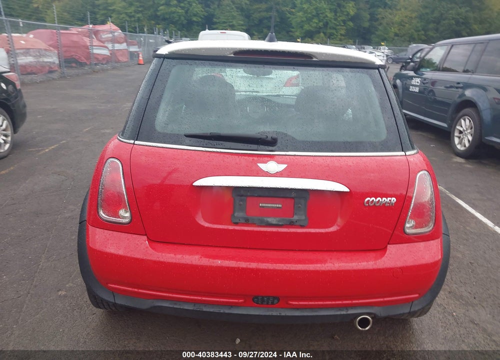 2006 MINI COOPER VIN: WMWRC33526TK17576