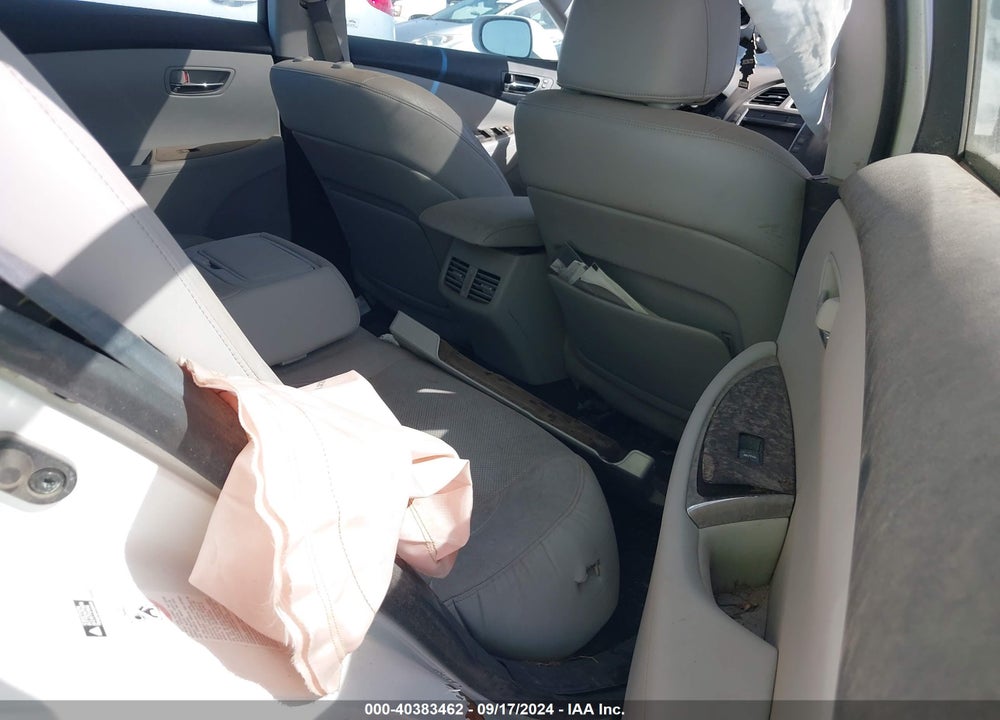 2011 LEXUS ES 350 VIN: JTHBK1EG3B2432148