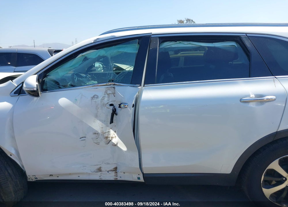 2018 KIA SORENTO 3.3L EX VIN: 5XYPH4A55JG367612
