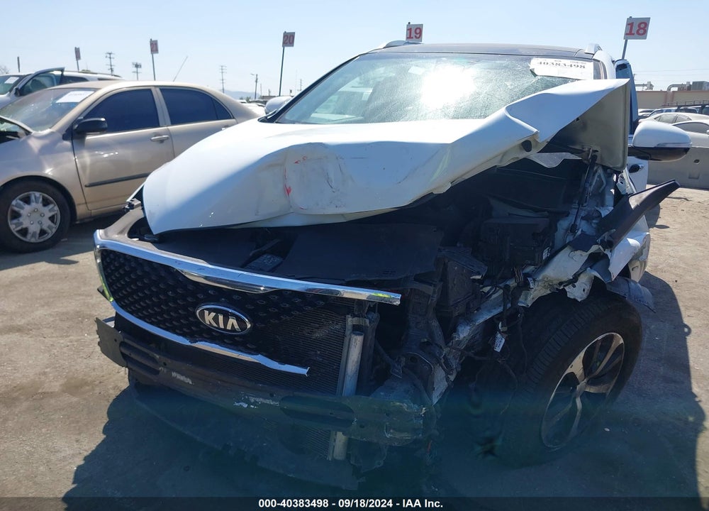 2018 KIA SORENTO 3.3L EX VIN: 5XYPH4A55JG367612