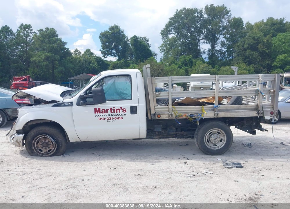 2013 FORD F-250 XL VIN: 1FDBF2A62DEA36265