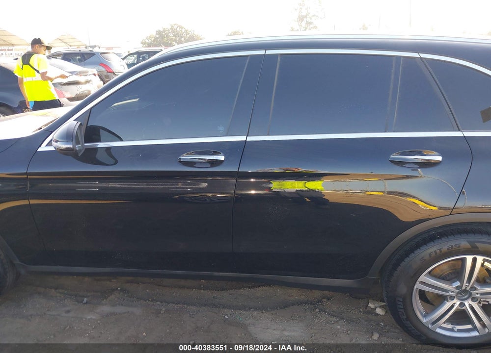 2021 MERCEDES-BENZ GLC 300 4MATIC SUV VIN: W1N0G8EB7MF897091