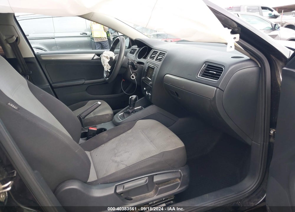 2017 VOLKSWAGEN JETTA 1.4T S VIN: 3VW2B7AJXHM243257