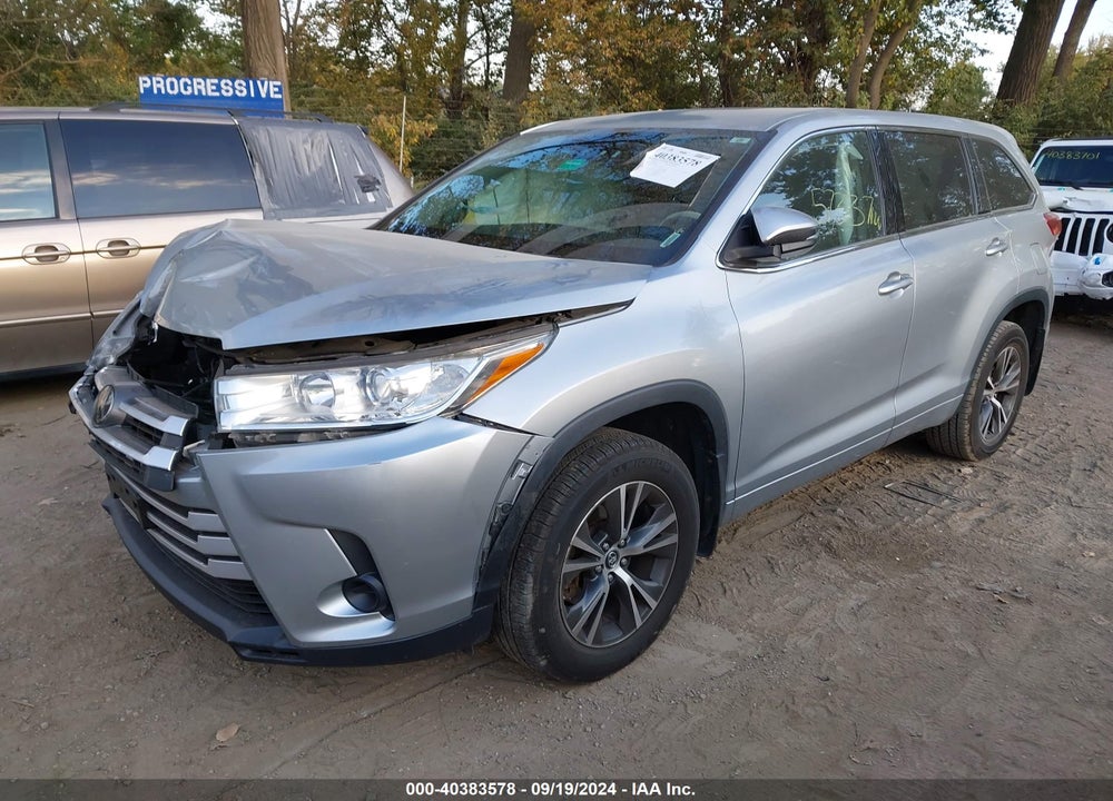 2017 TOYOTA HIGHLANDER LE VIN: 5TDBZRFHXHS475664