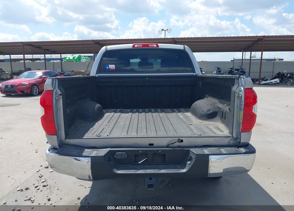 2017 TOYOTA TUNDRA SR5 5.7L V8 VIN: 5TFEW5F12HX219093