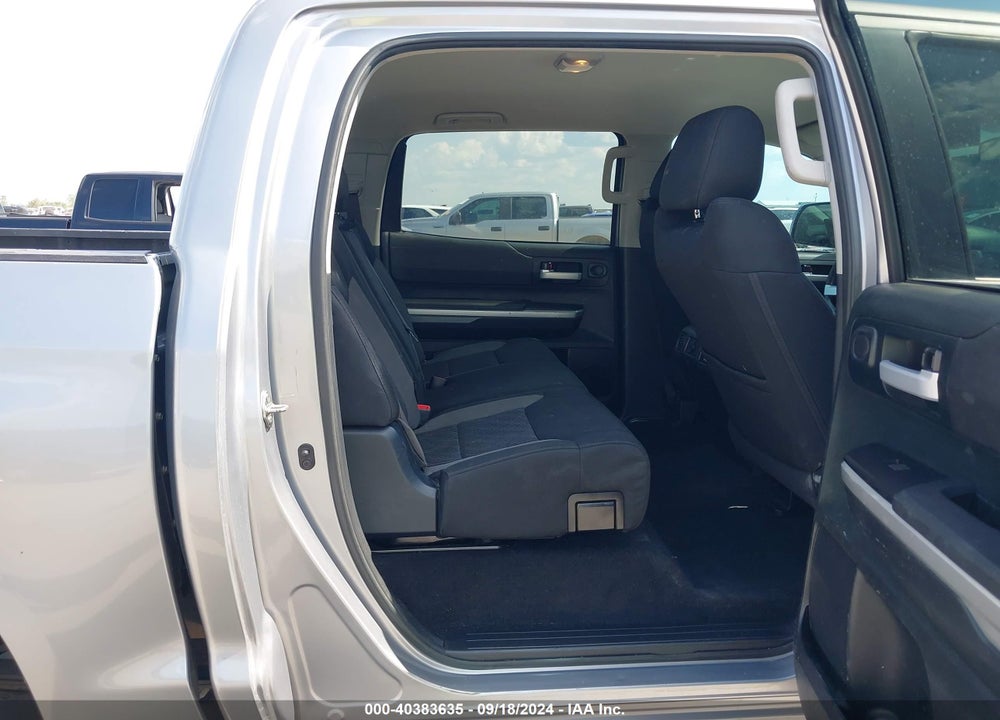 2017 TOYOTA TUNDRA SR5 5.7L V8 VIN: 5TFEW5F12HX219093