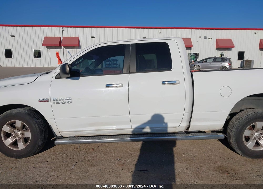 2015 RAM 1500 SLT VIN: 1C6RR6GT0FS607696