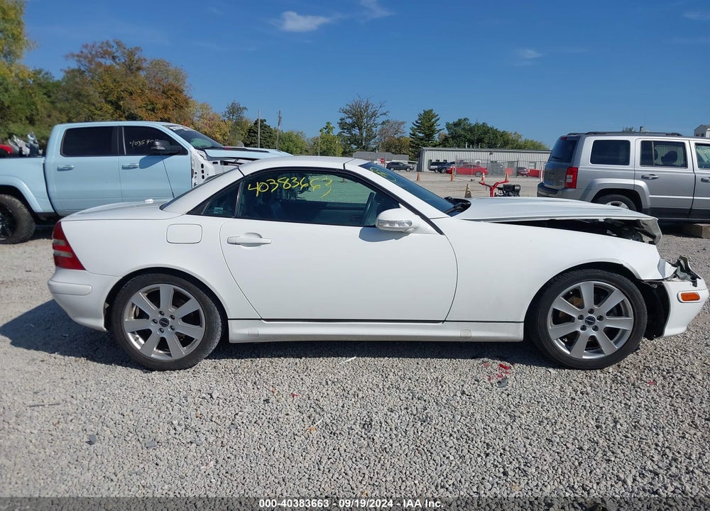 2001 MERCEDES-BENZ SLK 320 VIN: WDBKK65F91F207812