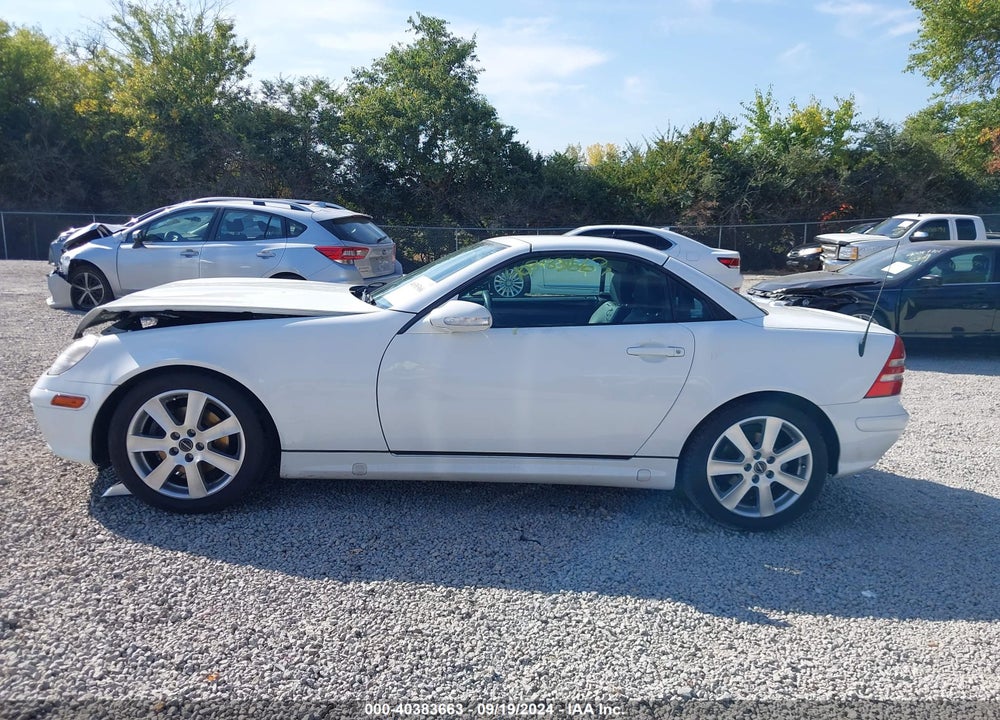 2001 MERCEDES-BENZ SLK 320 VIN: WDBKK65F91F207812