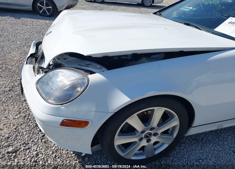 2001 MERCEDES-BENZ SLK 320 VIN: WDBKK65F91F207812