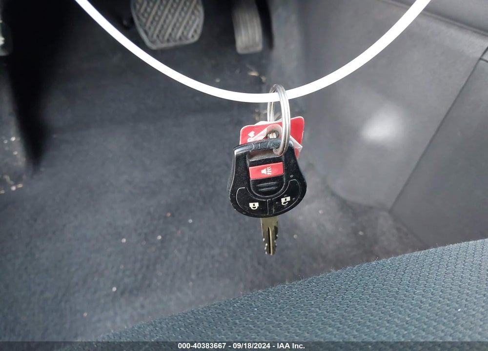 2013 NISSAN ROGUE S VIN: JN8AS5MT2DW548475