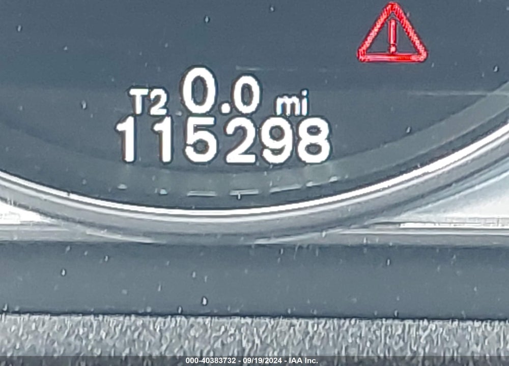 2016 VOLVO XC60 T5 PREMIER VIN: YV4612RK5G2842836