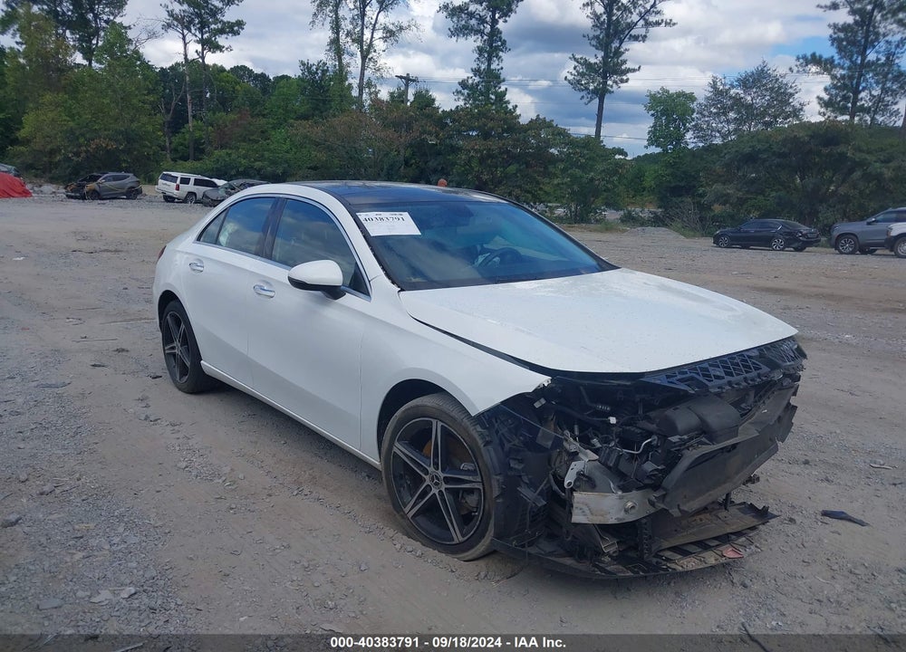 2019 MERCEDES-BENZ A 220 VIN: WDD3G4EB7KW028491