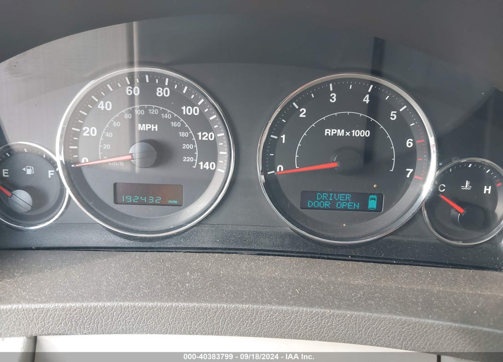 2007 JEEP GRAND CHEROKEE OVERLAND VIN: 1J8HR68247C601558