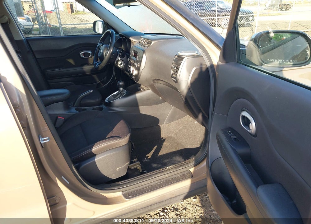 2015 KIA SOUL VIN: KNDJN2A26F7210619